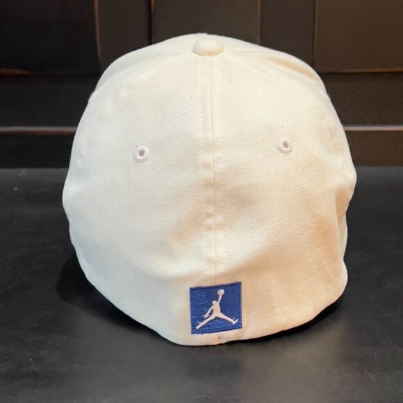 Jordan White and Blue Cap - Picture 4 of 10